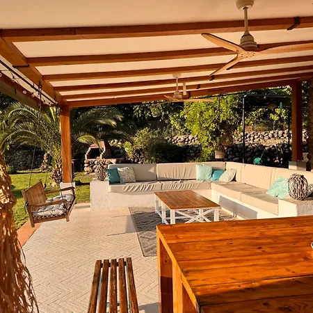 Aprisco De Candeleda